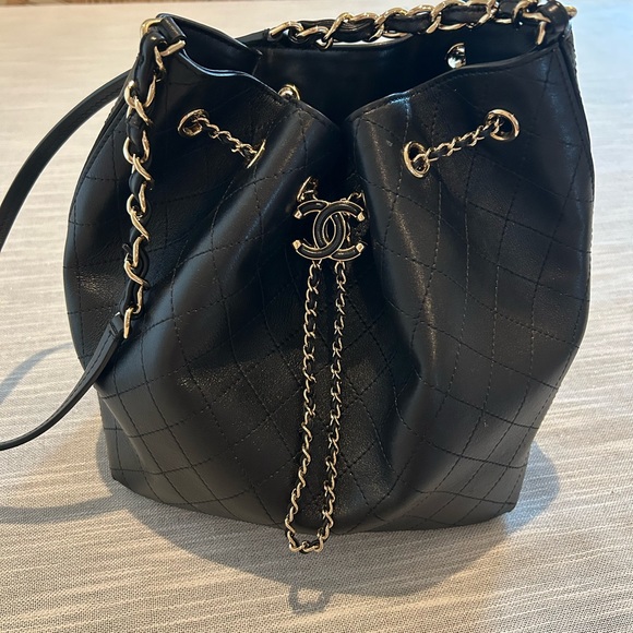 Chanel Bucket Bag - Picture 1 of 9